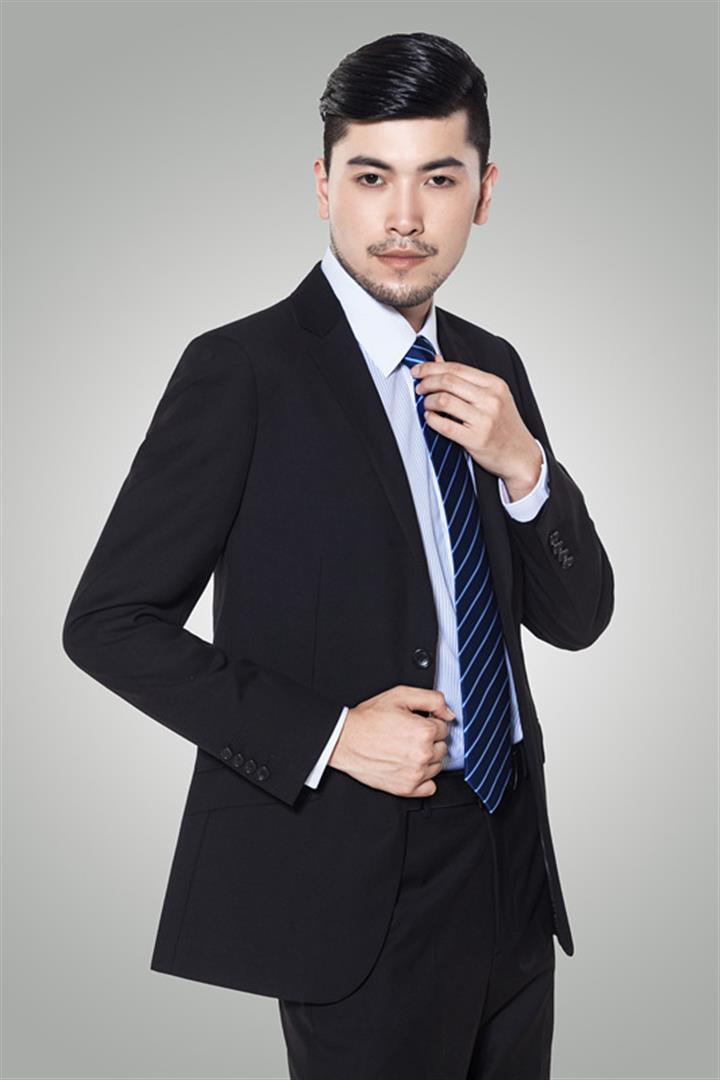 贺佳 执行创意总监